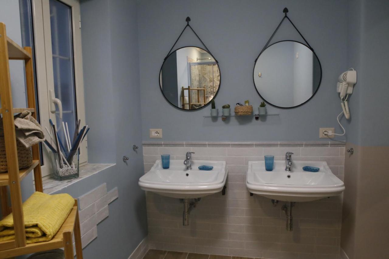 Beb Binario39 Bed and Breakfast Napoli Eksteriør billede