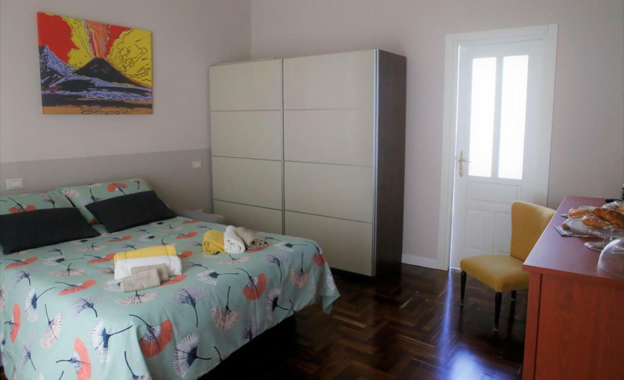 Beb Binario39 Bed and Breakfast Napoli Eksteriør billede