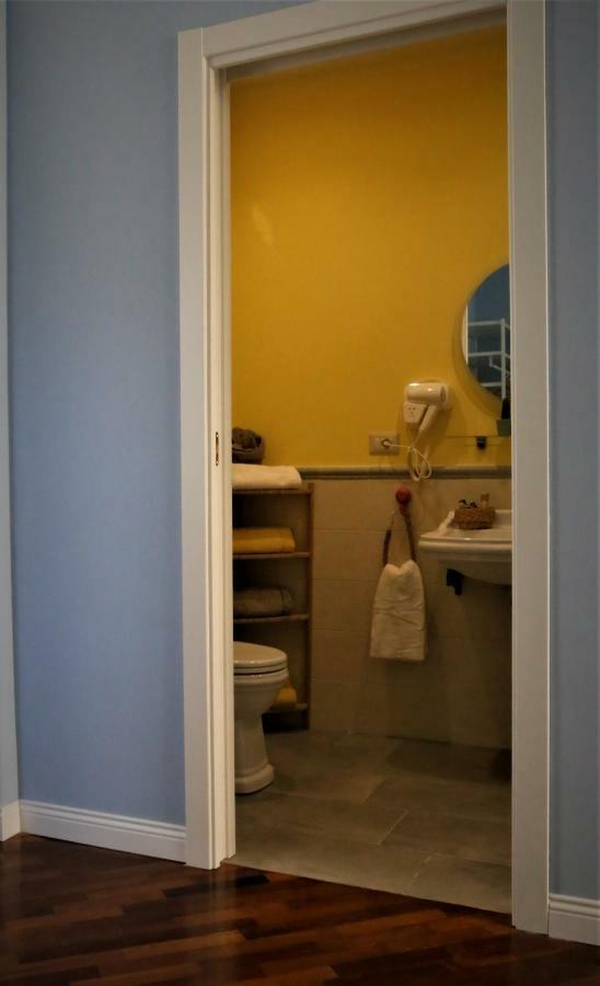 Beb Binario39 Bed and Breakfast Napoli Eksteriør billede
