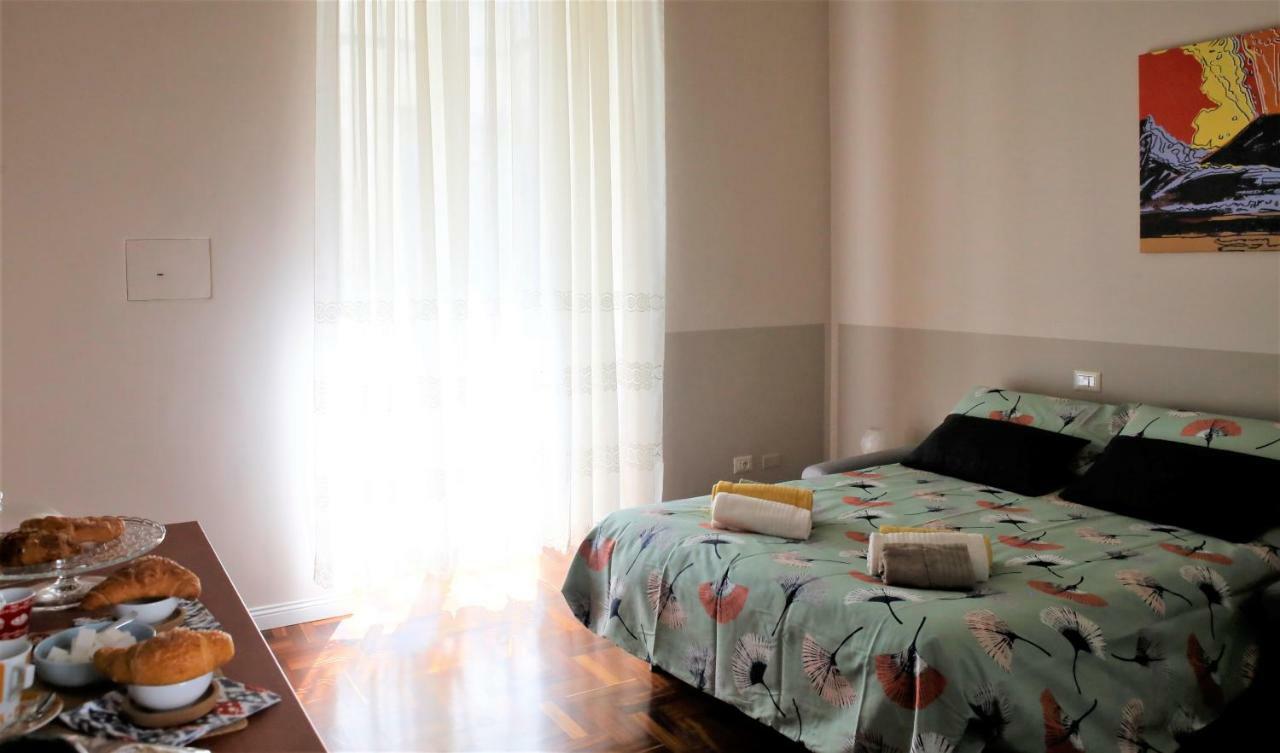 Beb Binario39 Bed and Breakfast Napoli Eksteriør billede